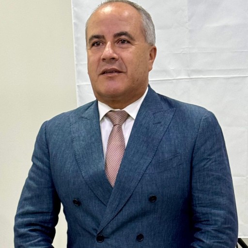 QUERUBíN PATRICIO FLORES NúñEZ